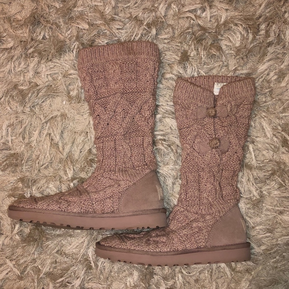 knit dusty pink genuine UGG boots